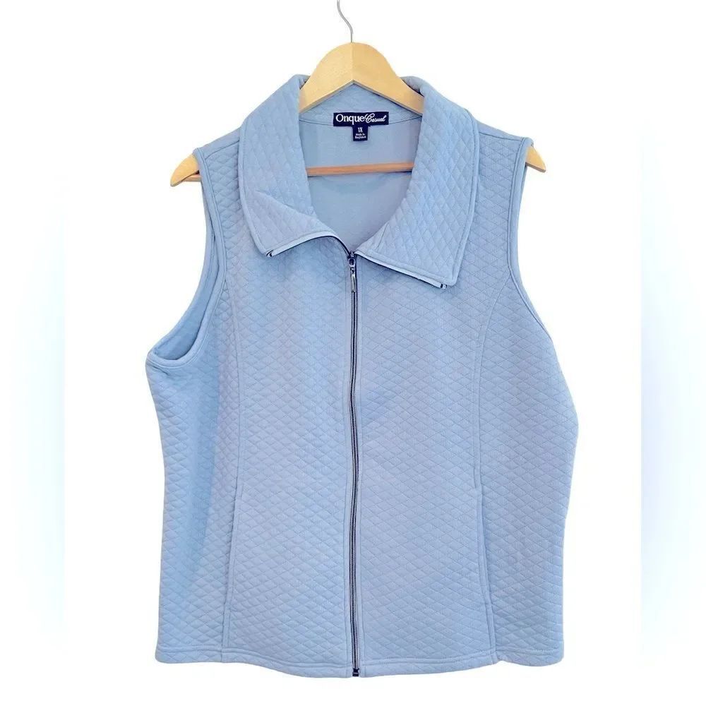 Light Blue Quilted Vest - Picture 3 of 8